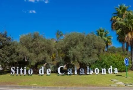 Apartamento- Atico En Mijas Costa , Con Piscina. Sitio de Calahonda